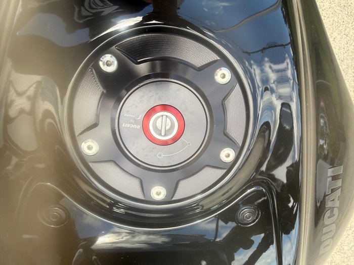 2024 Ducati Diavel V4 Diavel Black