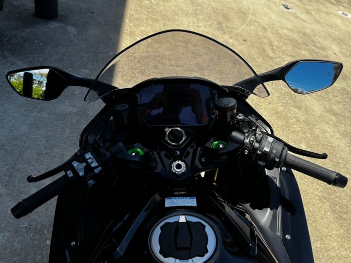 2025 Kawasaki NINJA H2 SX SE