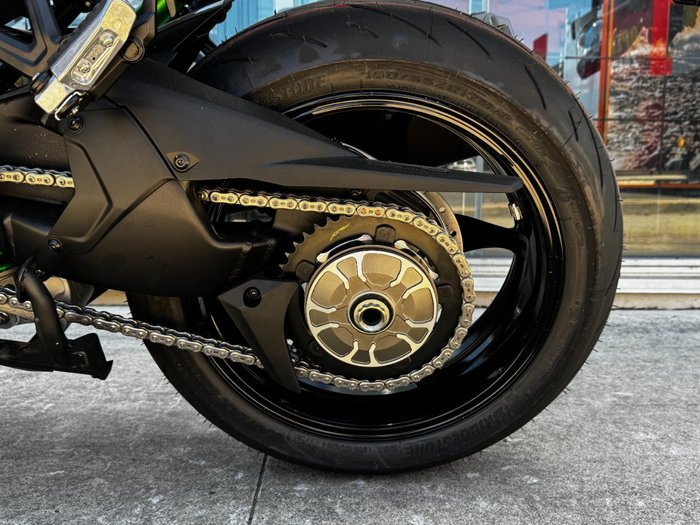 2025 Kawasaki NINJA H2 SX SE