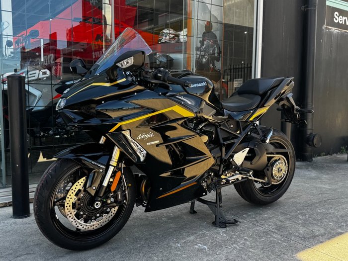 2025 Kawasaki NINJA H2 SX SE