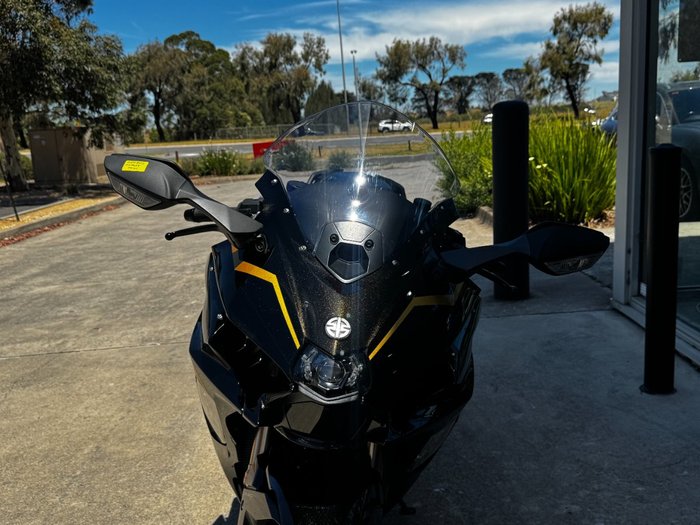 2025 Kawasaki NINJA H2 SX SE