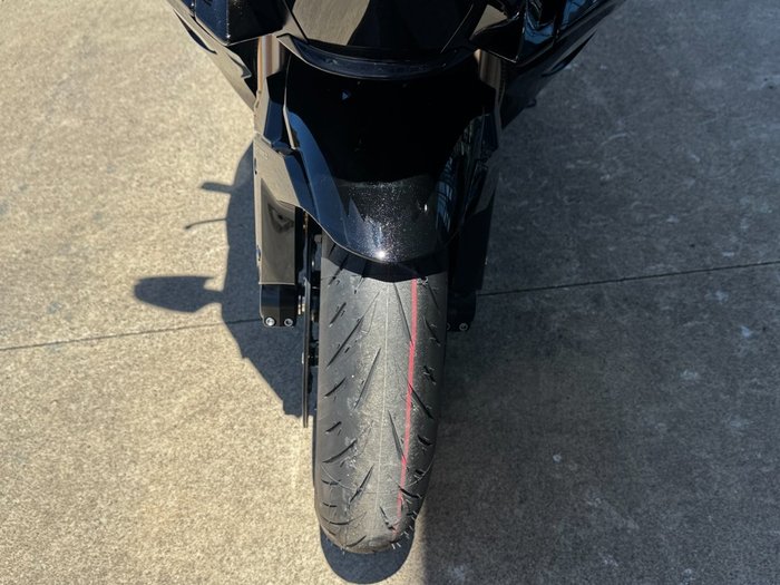 2025 Kawasaki NINJA H2 SX SE