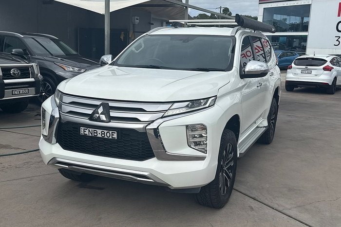 2021 Mitsubishi Pajero Sport GLS