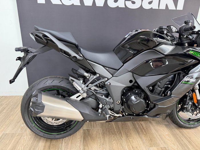 2025 Kawasaki 2025 Kawasaki 1100CC Ninja 1100sc Motorcycle Black