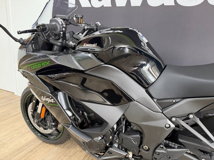 2025 Kawasaki 2025 Kawasaki 1100CC Ninja 1100sc Motorcycle Black