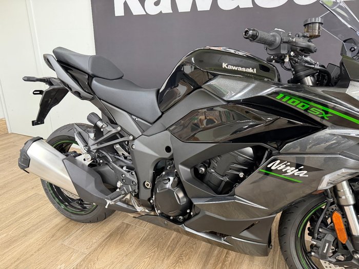 2025 Kawasaki 2025 Kawasaki 1100CC Ninja 1100sc Motorcycle Black