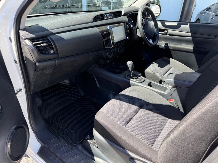 2025 Toyota Hilux Workmate