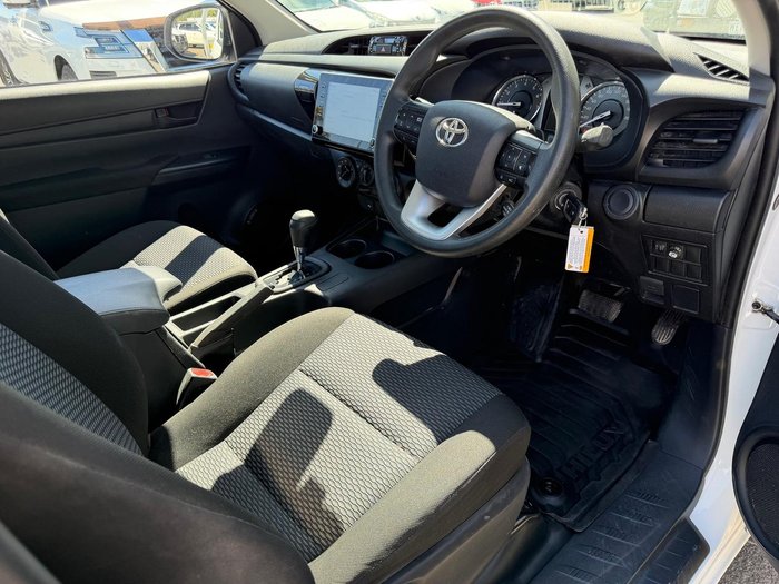 2025 Toyota Hilux Workmate