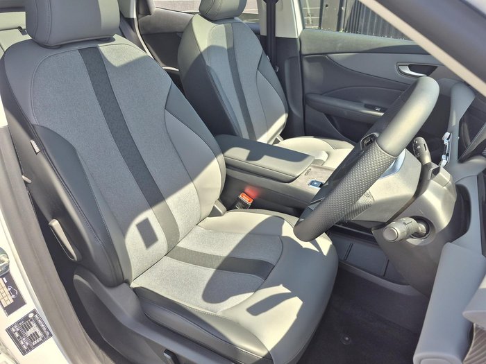 2025 MG MGS5 EV Essence 62