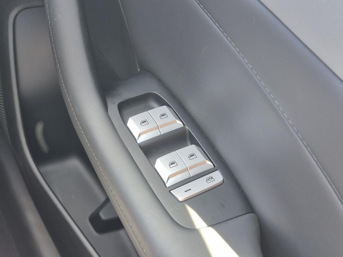 2025 MG MGS5 EV Essence 62