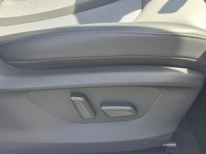 2025 MG MGS5 EV Essence 62 ZS3EM MY25 Dover White