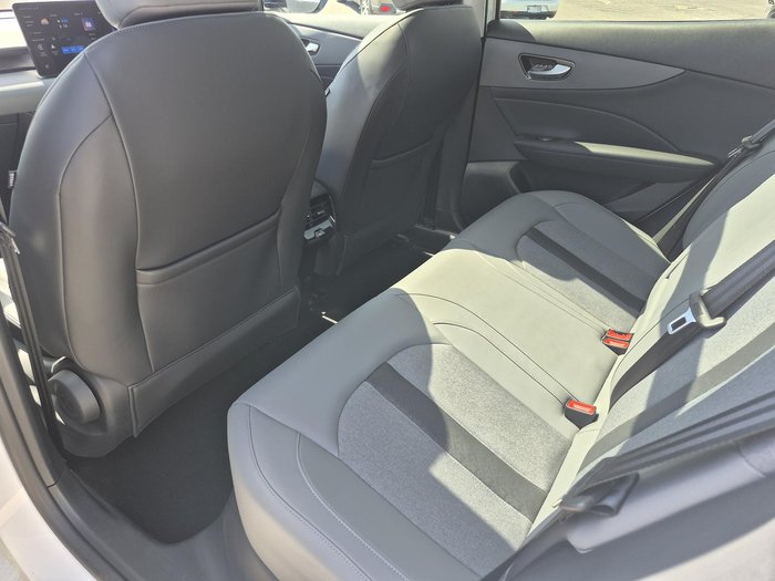 2025 MG MGS5 EV Essence 62