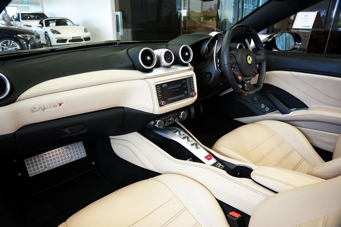 2015 Ferrari California T