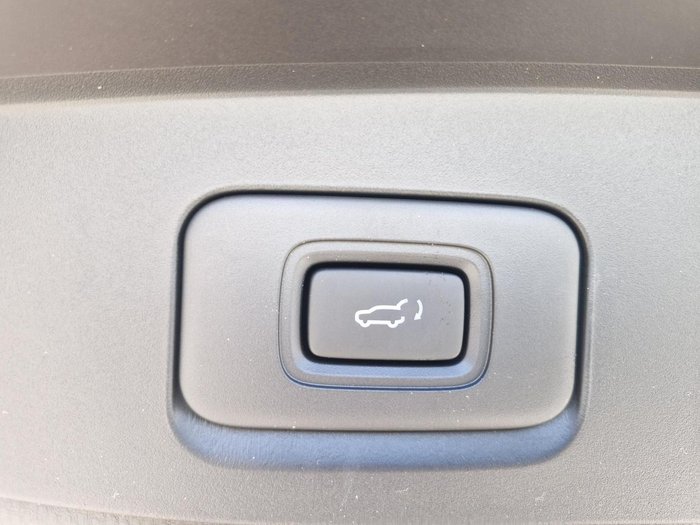 2025 Isuzu MU-X LS-U