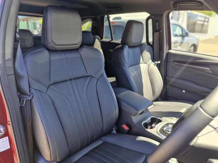 2025 Isuzu MU-X LS-T