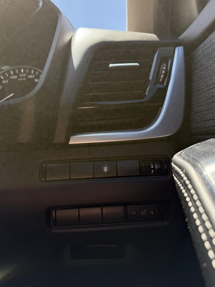 2023 Nissan X-TRAIL ST