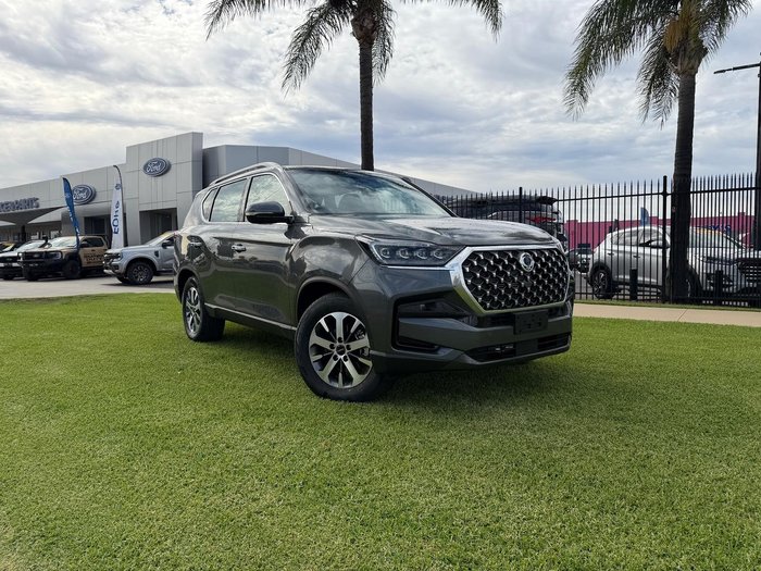 2025 KGM Rexton