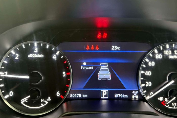 2022 Nissan Navara SL