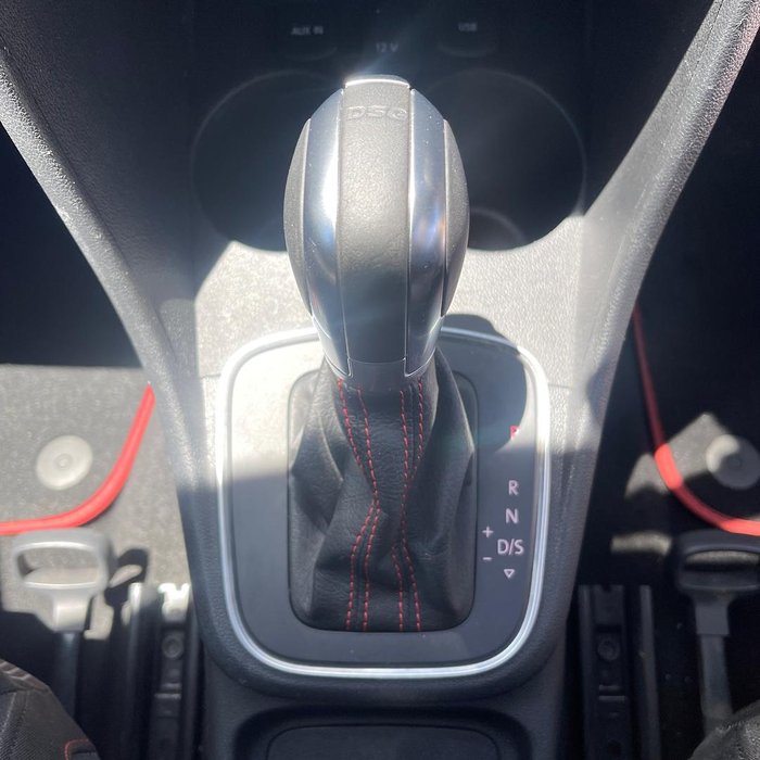 2016 Volkswagen Polo GTI