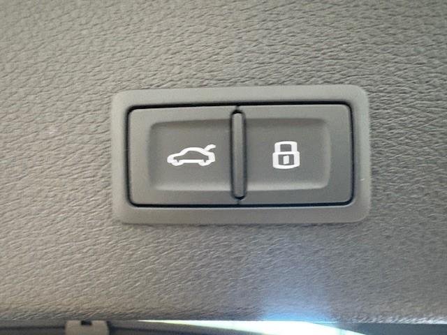 2023 Audi Q8 e-tron 55