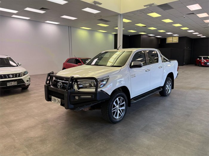 2018 Toyota Hilux SR5