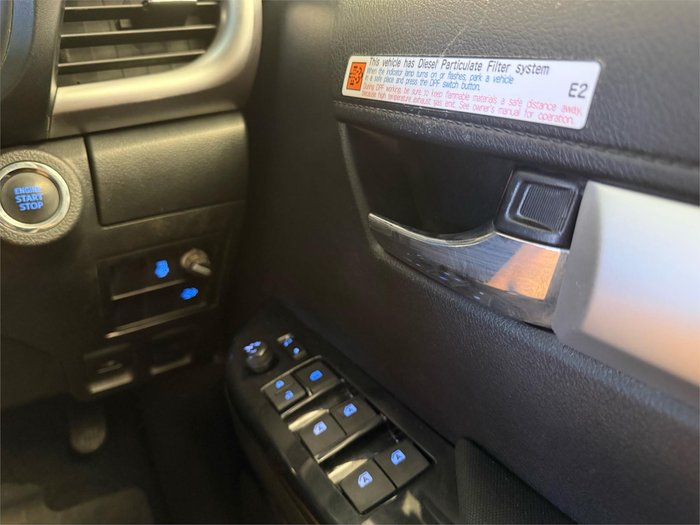 2018 Toyota Hilux SR5