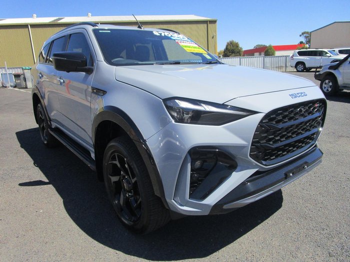 2025 Isuzu MU-X X-TERRAIN