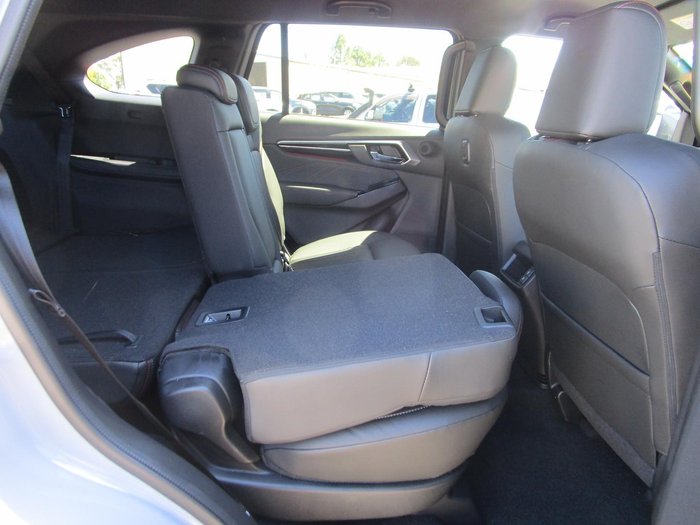 2025 Isuzu MU-X X-TERRAIN