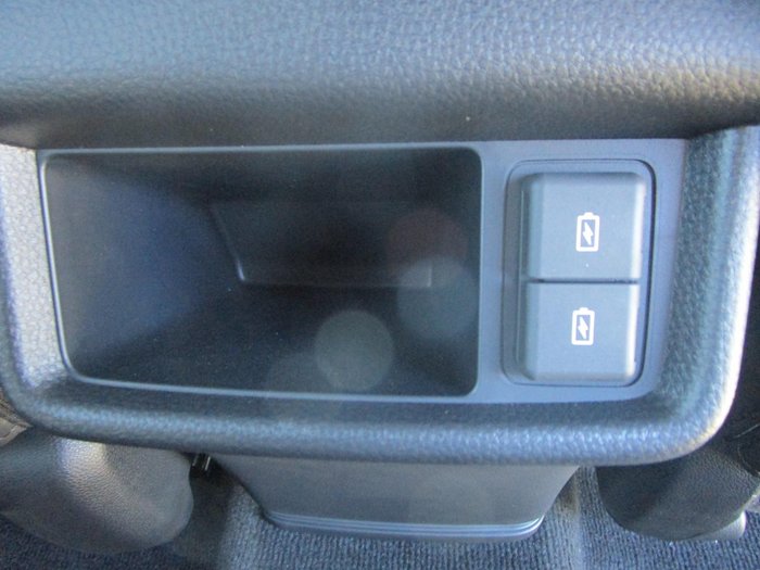 2025 Isuzu MU-X X-TERRAIN