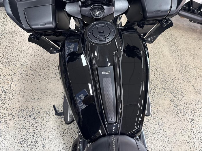 2025 Harley-Davidson Road Glide 117 (FLTRX) Touring Black