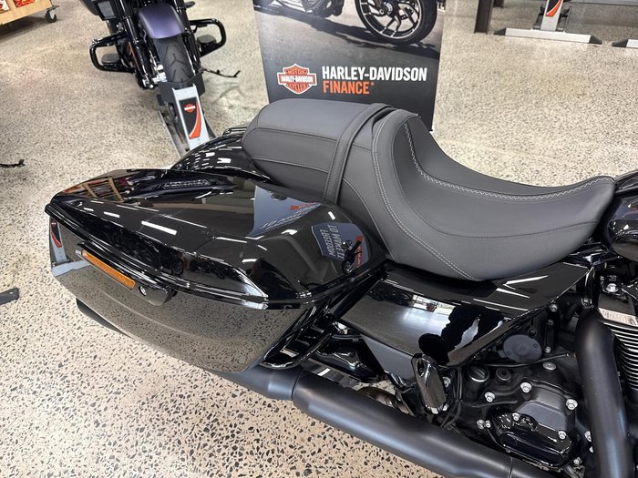 2025 Harley-Davidson Road Glide 117 (FLTRX) Touring Black