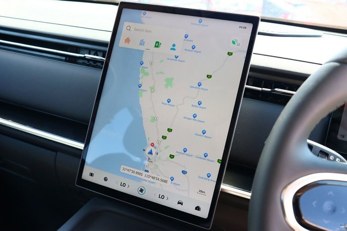 2025 Jaecoo J7 SHS Track