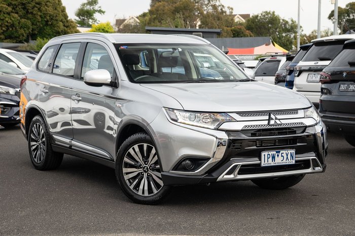 2018 Mitsubishi Outlander ES