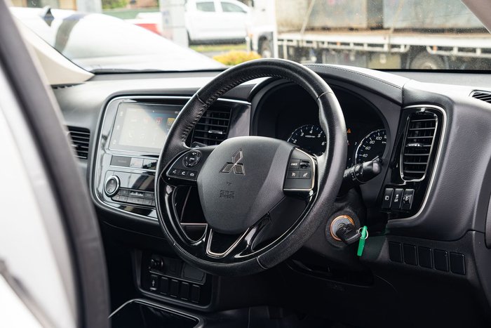 2018 Mitsubishi Outlander ES