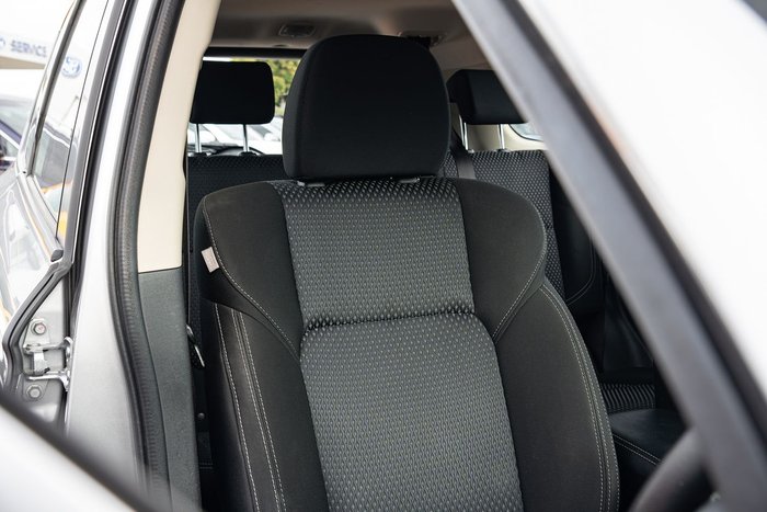 2018 Mitsubishi Outlander ES