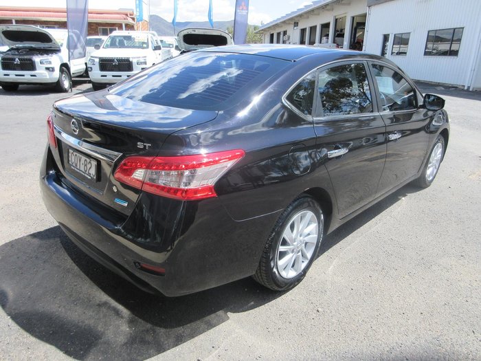 2013 Nissan Pulsar ST