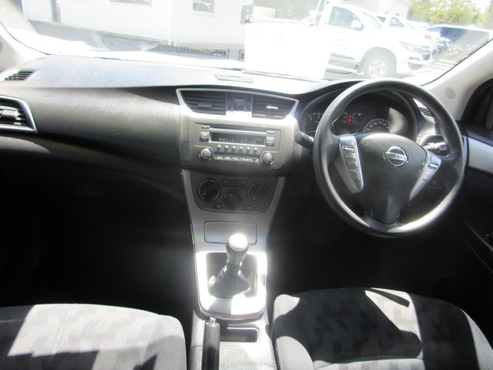 2013 Nissan Pulsar ST