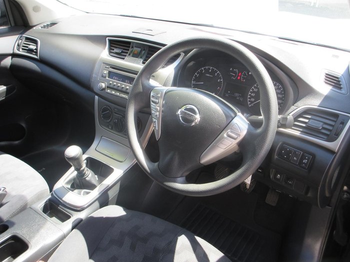 2013 Nissan Pulsar ST