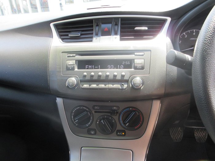 2013 Nissan Pulsar ST