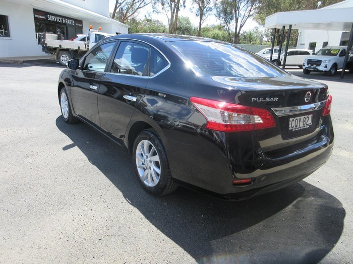 2013 Nissan Pulsar ST