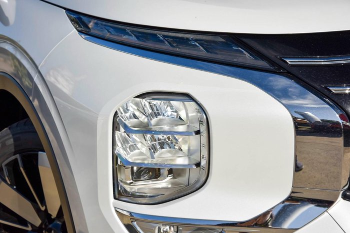 2025 Mitsubishi Outlander Aspire