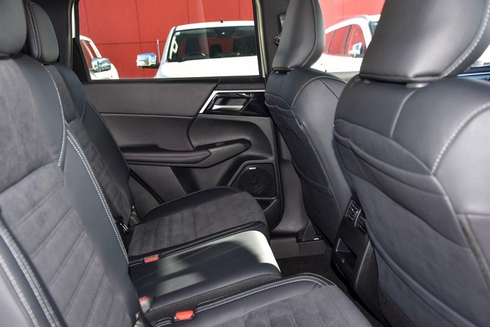 2025 Mitsubishi Outlander Aspire