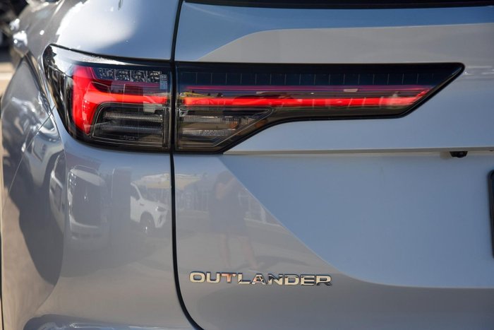 2025 Mitsubishi Outlander Aspire