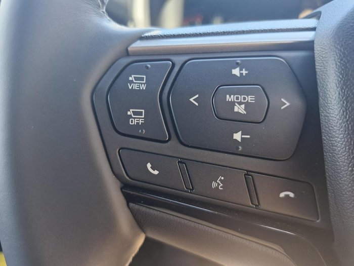 2025 Isuzu MU-X LS-T