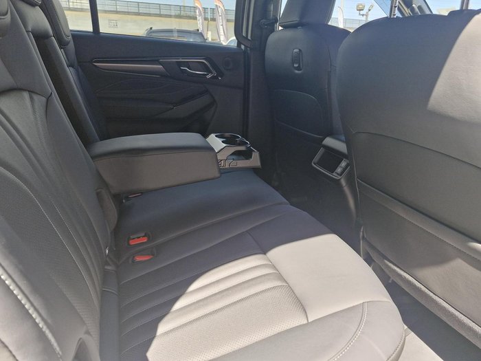 2025 Isuzu MU-X LS-T