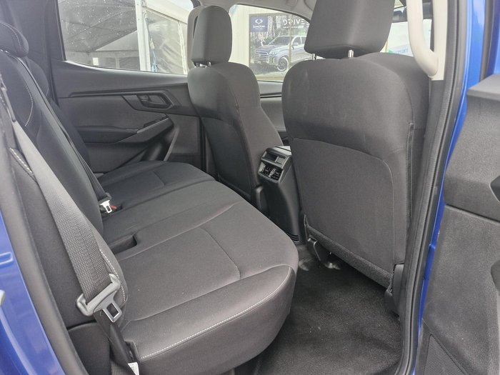 2025 Isuzu D-MAX SX