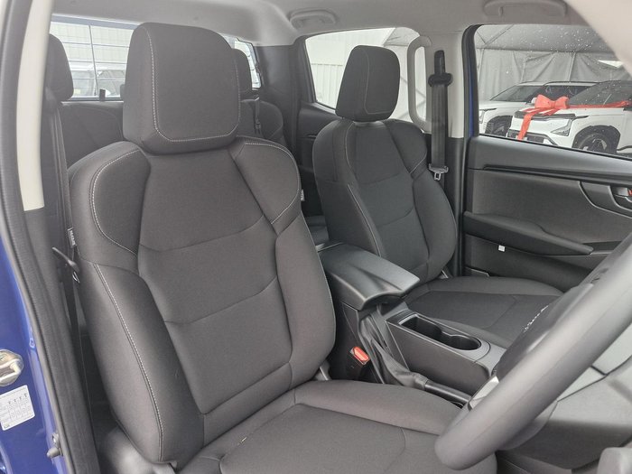 2025 Isuzu D-MAX SX