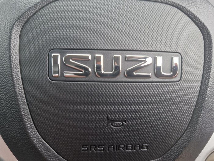 2025 Isuzu D-MAX SX