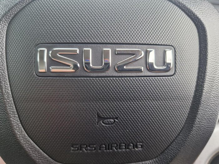 2025 Isuzu D-MAX SX