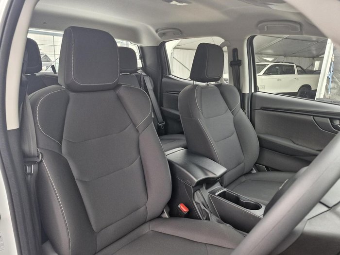 2025 Isuzu D-MAX SX